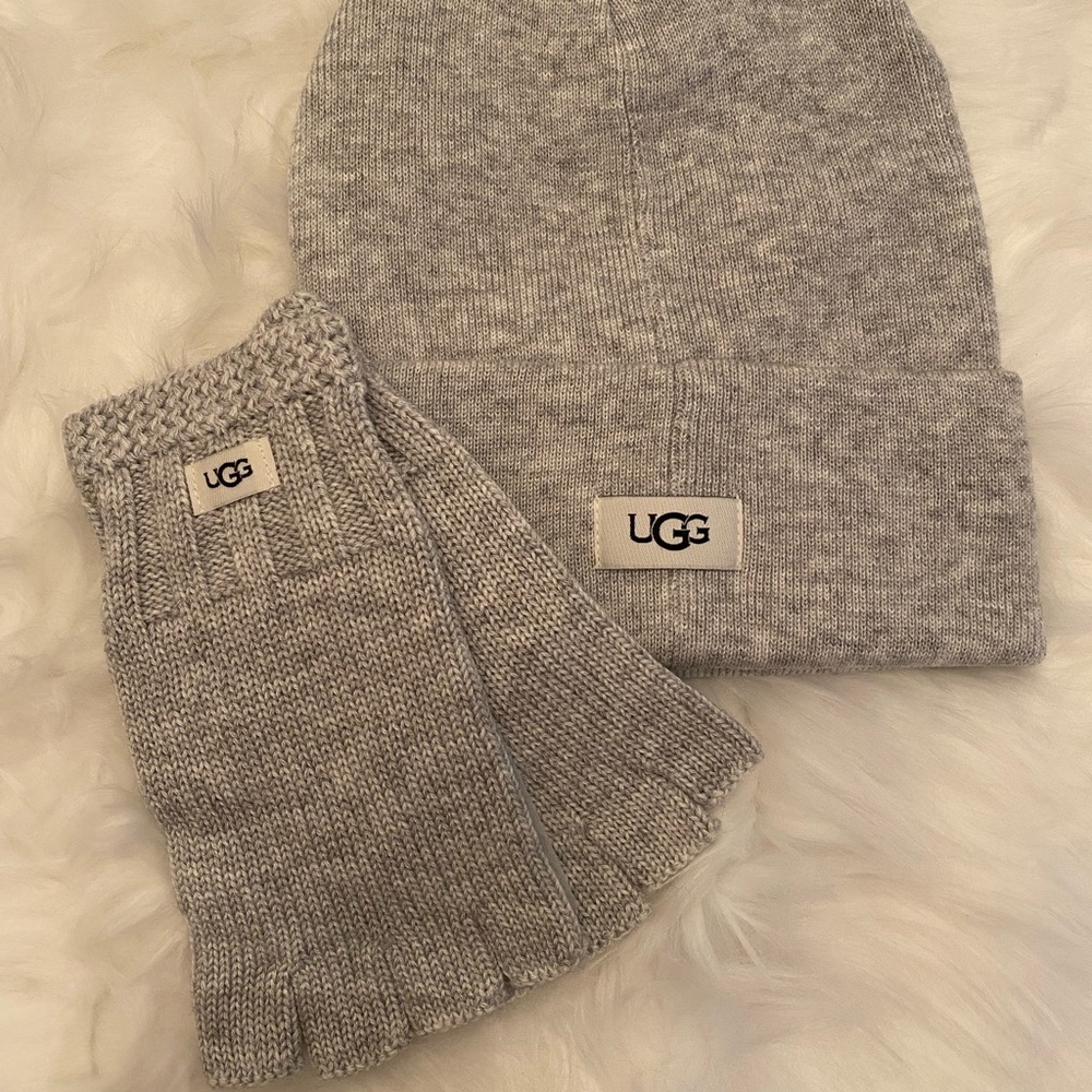 UGG Hat & Glove Set